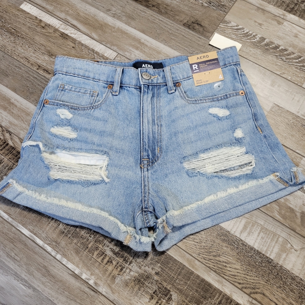 New Aeropostale Denim Mom Shorts Size 4